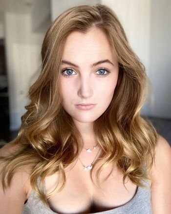 Full leaked Adorable face private onlyfans photo