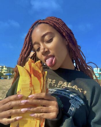 Amandla Stenberg