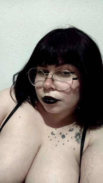 angel_mikaaz