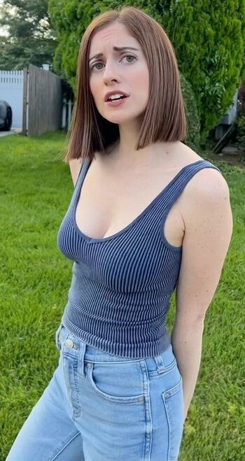Angela Petruzziello