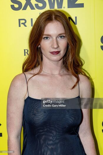 Full leaked Annalise basso page private onlyfans photo