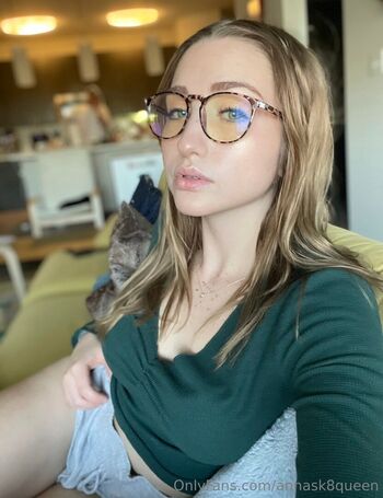 annaoswaldsk8qn