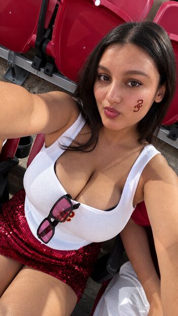 Full leaked Ayushaaaa private onlyfans photo