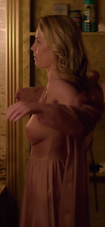 Full leaked Betty gilpin page private onlyfans photo