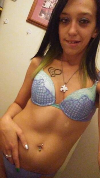 Davina Jewell