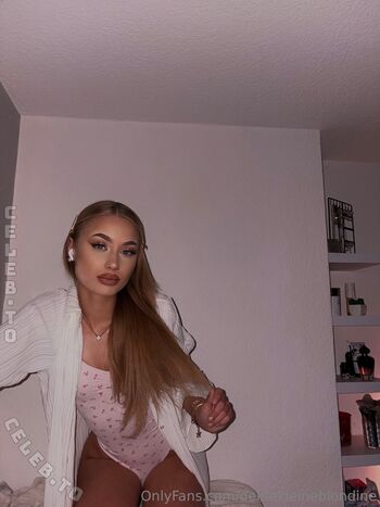 Full leaked Deinekleineblondine private onlyfans photo