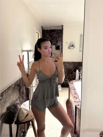 Full leaked Ella mendelsohn private onlyfans photo
