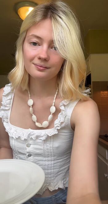 Full leaked Fangbarbie private onlyfans photo