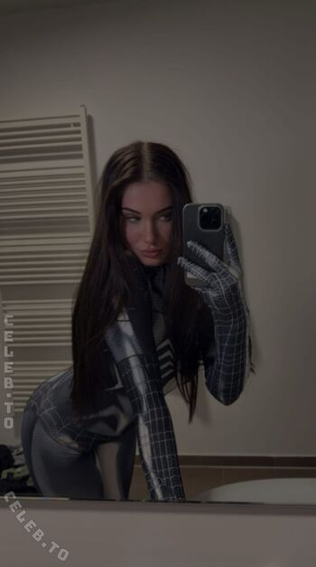 Full leaked Faye sxh private onlyfans photo