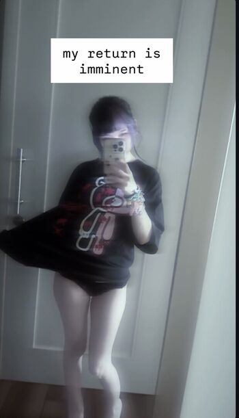 Full leaked Feiirain private onlyfans photo