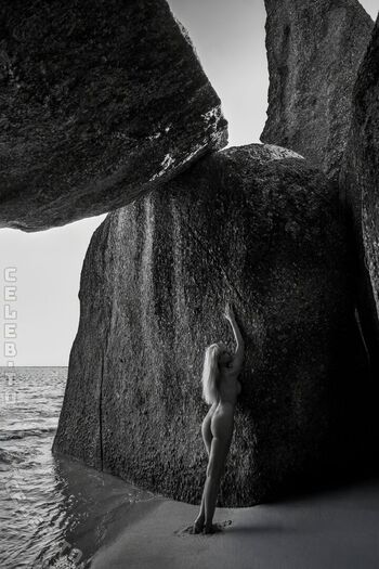 Full leaked Genevieve morton private onlyfans photo