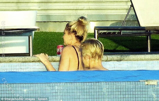 Full leaked Hailey bieber private onlyfans photo