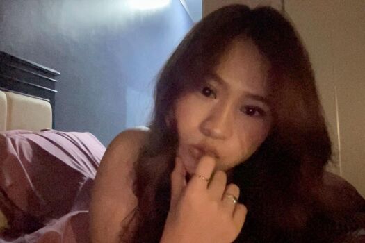 Full leaked Indonesian girls page private onlyfans photo