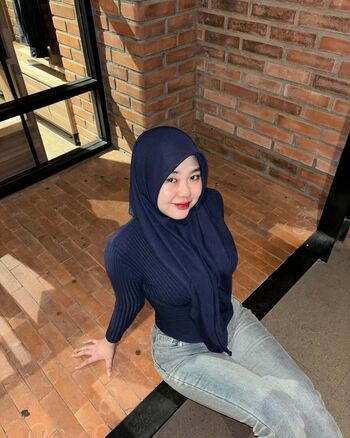 Full leaked Indonesian girls private onlyfans photo