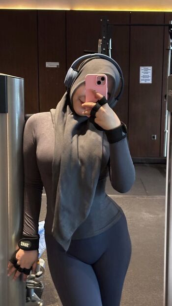Full leaked Indonesian girls private onlyfans photo
