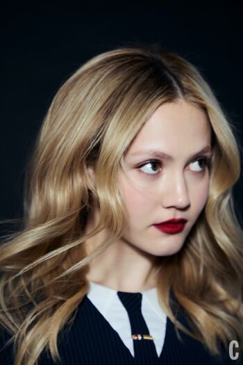 Iris Apatow