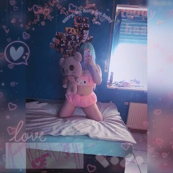 Full leaked Kawaiialienpanda private onlyfans photo