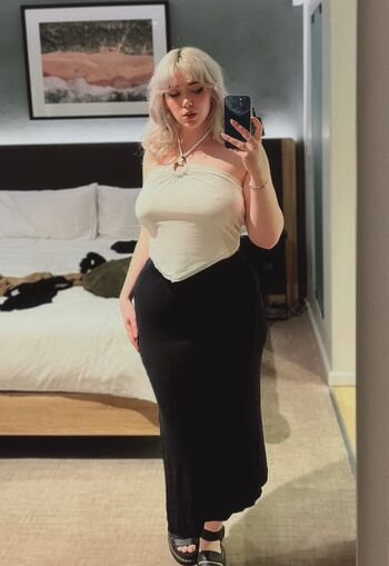 Full leaked Kvwviiju private onlyfans photo