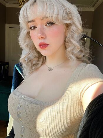 Full leaked Kvwviiju private onlyfans photo