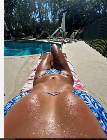 Laina Bell