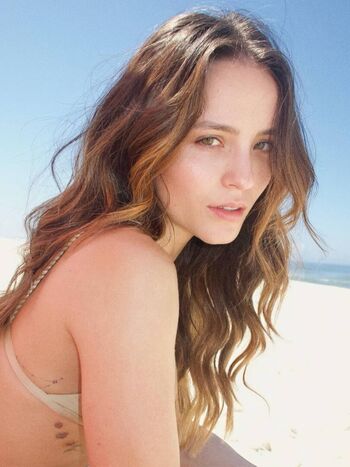 Larissa Manoela