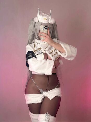 Lila Minx