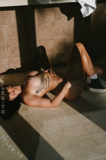 Full leaked Littlebrunettebaddie private onlyfans photo