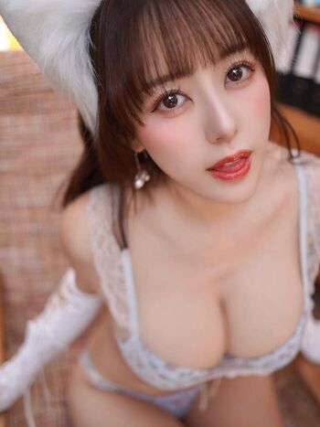 mina_pochico