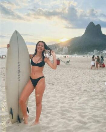 Nathalia Costa
