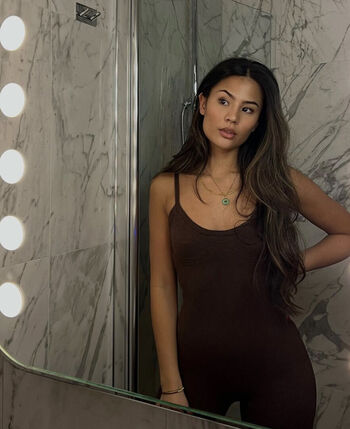 Nathalie Lok