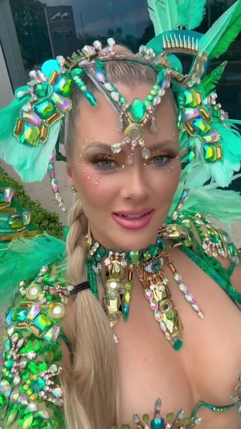 Nicole Arbour