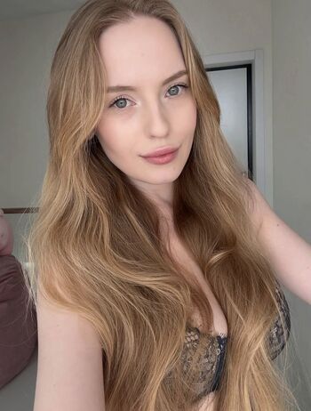Oksana Neveselaya