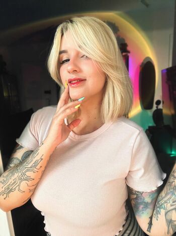 Full leaked Riyuuka page private onlyfans photo