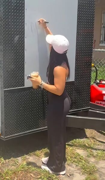 Full leaked Roxanne perez private onlyfans photo