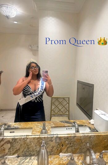Full leaked Thatgenesisxo private onlyfans photo