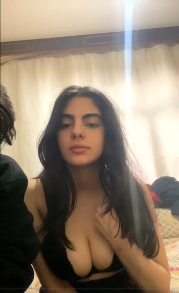 Full leaked Pearl tv upskirt/ private onlyfans photo