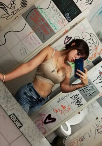 Full leaked Babiebazooka/ private onlyfans photo