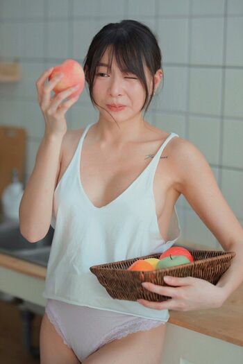 Full leaked Yunjing saehun page private onlyfans photo